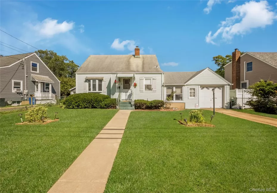 45 Birch Avenue, Babylon, NY, 4 Bedrooms Bedrooms, 8 Rooms Rooms,2 BathroomsBathrooms,Residential,For Rent,Birch,0,1028388 45 Birch Avenue, Babylon, NY, 4 Bedrooms Bedrooms, 8 Rooms Rooms,2 BathroomsBathrooms,Residential,For Rent,Birch,0,1028388