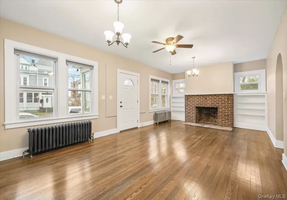 29 15th Avenue, Mount Vernon, NY, 2 Bedrooms Bedrooms, 4 Rooms Rooms,1 BathroomBathrooms,Residential Lease,For Rent,15th,0,1026627 29 15th Avenue, Mount Vernon, NY, 2 Bedrooms Bedrooms, 4 Rooms Rooms,1 BathroomBathrooms,Residential Lease,For Rent,15th,0,1026627
