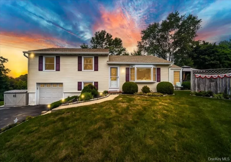 17 Brian Road, Poughkeepsie (town), NY, 3 Bedrooms Bedrooms, 9 Rooms Rooms,1 BathroomBathrooms,Residential,For Rent,Brian,0,1027331 17 Brian Road, Poughkeepsie (town), NY, 3 Bedrooms Bedrooms, 9 Rooms Rooms,1 BathroomBathrooms,Residential,For Rent,Brian,0,1027331