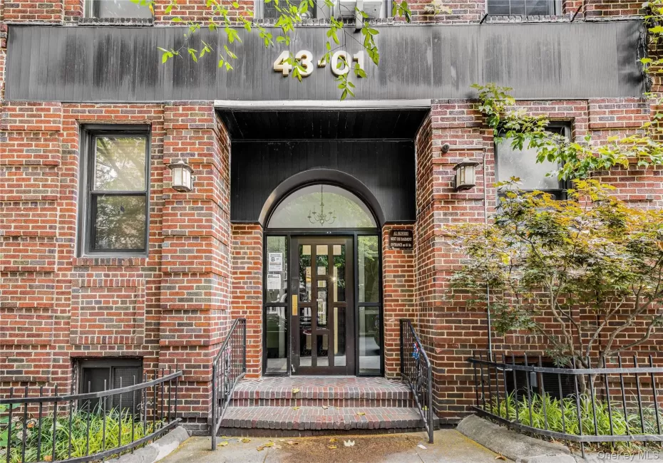 43-01 46th Street, New York, NY, 1 Bedroom Bedrooms, 3 Rooms Rooms,1 BathroomBathrooms,Residential,For Rent,46th,0,1029048 43-01 46th Street, New York, NY, 1 Bedroom Bedrooms, 3 Rooms Rooms,1 BathroomBathrooms,Residential,For Rent,46th,0,1029048