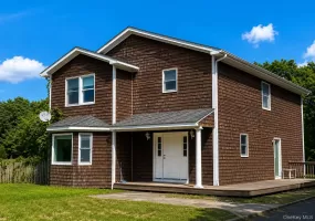 484 Magee Street, Southampton, NY, 5 Bedrooms Bedrooms, 7 Rooms Rooms,2 BathroomsBathrooms,Residential Lease,For Rent,Magee,0,1028865 484 Magee Street, Southampton, NY, 5 Bedrooms Bedrooms, 7 Rooms Rooms,2 BathroomsBathrooms,Residential Lease,For Rent,Magee,0,1028865