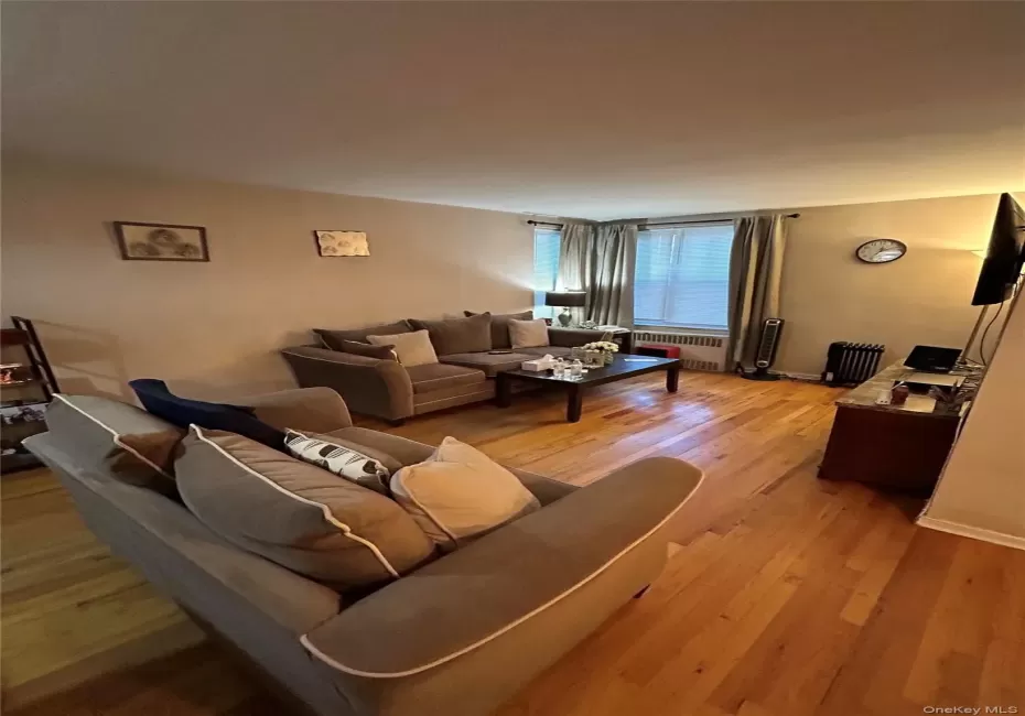 194 Smith Street, Hempstead, NY, 1 Bedroom Bedrooms, 3 Rooms Rooms,1 BathroomBathrooms,Residential,For Rent,Smith Street,0,1029037 194 Smith Street, Hempstead, NY, 1 Bedroom Bedrooms, 3 Rooms Rooms,1 BathroomBathrooms,Residential,For Rent,Smith Street,0,1029037