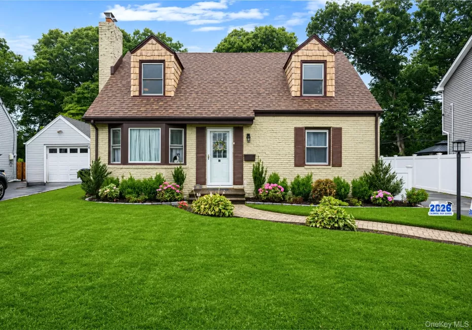 63 Lewis Road, Hempstead, NY, 5 Bedrooms Bedrooms, 10 Rooms Rooms,3 BathroomsBathrooms,Residential,For Rent,Lewis,0,1028604 63 Lewis Road, Hempstead, NY, 5 Bedrooms Bedrooms, 10 Rooms Rooms,3 BathroomsBathrooms,Residential,For Rent,Lewis,0,1028604