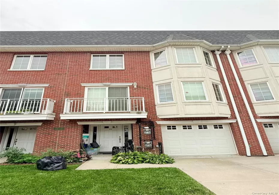 314 Soundview Lane, New York, NY, 5 Bedrooms Bedrooms, 8 Rooms Rooms,3 BathroomsBathrooms,Residential Lease,For Rent,Soundview,0,1029517 314 Soundview Lane, New York, NY, 5 Bedrooms Bedrooms, 8 Rooms Rooms,3 BathroomsBathrooms,Residential Lease,For Rent,Soundview,0,1029517