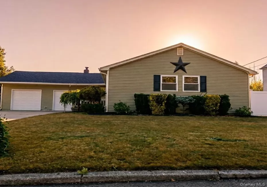 1458 Hummel Avenue, Islip, NY, 3 Bedrooms Bedrooms, 7 Rooms Rooms,2 BathroomsBathrooms,Residential,For Rent,Hummel,0,964031 1458 Hummel Avenue, Islip, NY, 3 Bedrooms Bedrooms, 7 Rooms Rooms,2 BathroomsBathrooms,Residential,For Rent,Hummel,0,964031