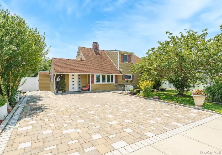 46 Elves Lane, Hempstead, NY, 3 Bedrooms Bedrooms, 9 Rooms Rooms,2 BathroomsBathrooms,Residential,For Rent,Elves,0,1025716 46 Elves Lane, Hempstead, NY, 3 Bedrooms Bedrooms, 9 Rooms Rooms,2 BathroomsBathrooms,Residential,For Rent,Elves,0,1025716