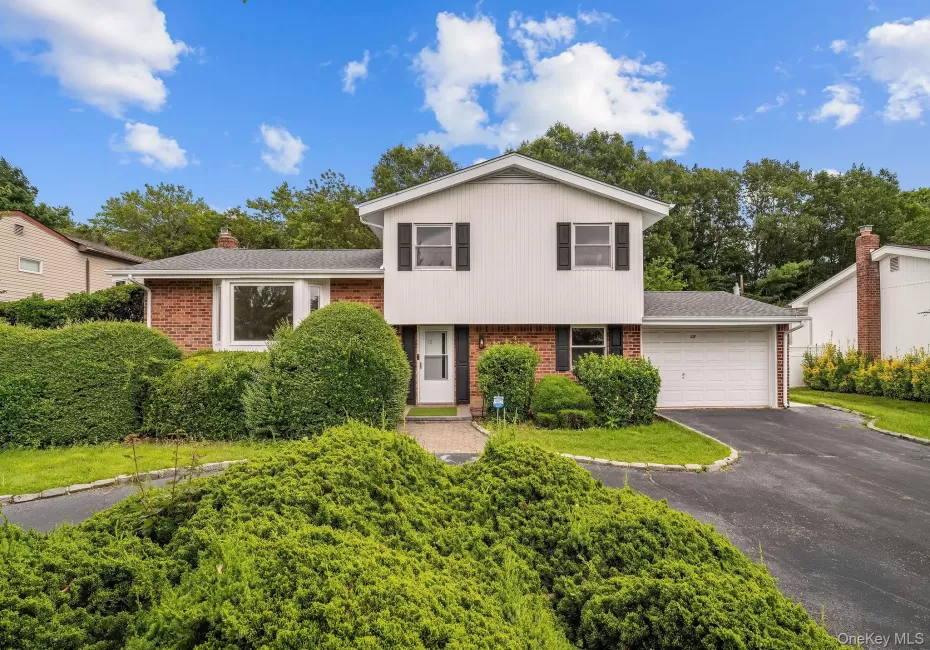 12 Warren Lane, Oyster Bay, NY, 4 Bedrooms Bedrooms, 10 Rooms Rooms,3 BathroomsBathrooms,Residential Lease,For Rent,Warren,0,1027541 12 Warren Lane, Oyster Bay, NY, 4 Bedrooms Bedrooms, 10 Rooms Rooms,3 BathroomsBathrooms,Residential Lease,For Rent,Warren,0,1027541