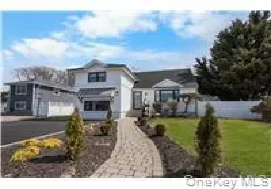 53 Elizabeth Drive, Oyster Bay, NY, 3 Bedrooms Bedrooms, 10 Rooms Rooms,2 BathroomsBathrooms,Residential,For Rent,Elizabeth,0,1029160 53 Elizabeth Drive, Oyster Bay, NY, 3 Bedrooms Bedrooms, 10 Rooms Rooms,2 BathroomsBathrooms,Residential,For Rent,Elizabeth,0,1029160