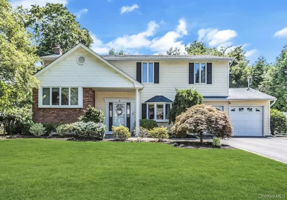 3 Windsor Place, Huntington, NY, 4 Bedrooms Bedrooms, 10 Rooms Rooms,3 BathroomsBathrooms,Residential,For Rent,Windsor,0,1028636 3 Windsor Place, Huntington, NY, 4 Bedrooms Bedrooms, 10 Rooms Rooms,3 BathroomsBathrooms,Residential,For Rent,Windsor,0,1028636