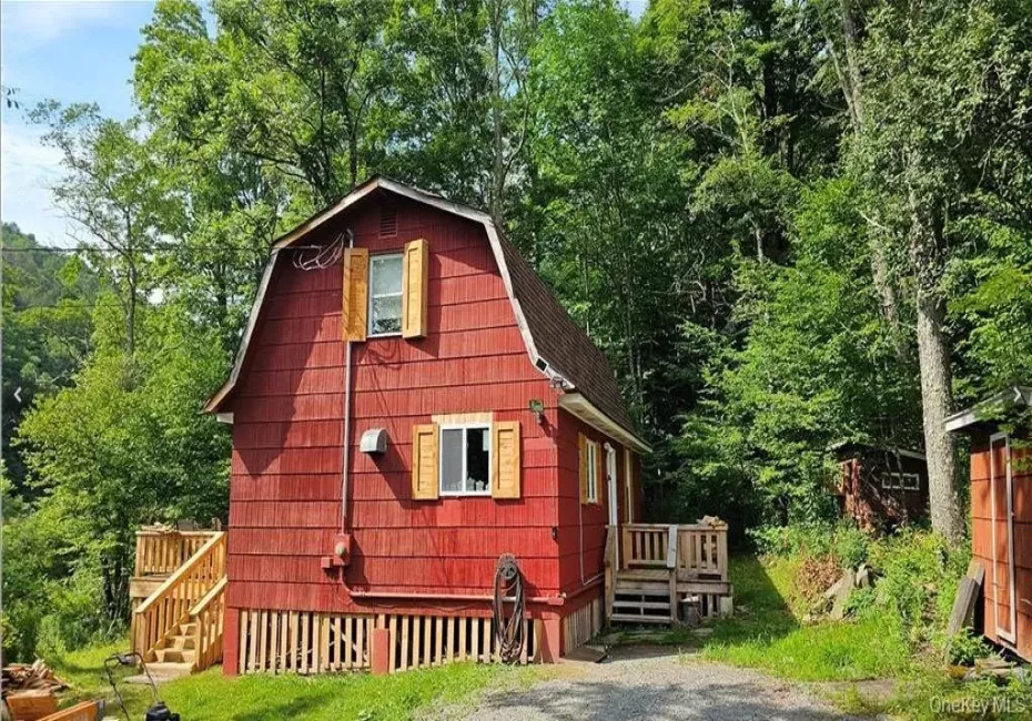 9003 County Hwy 28, Hancock, NY, 2 Bedrooms Bedrooms, 5 Rooms Rooms,1 BathroomBathrooms,Residential,For Rent,County Hwy 28,0,1029273 9003 County Hwy 28, Hancock, NY, 2 Bedrooms Bedrooms, 5 Rooms Rooms,1 BathroomBathrooms,Residential,For Rent,County Hwy 28,0,1029273