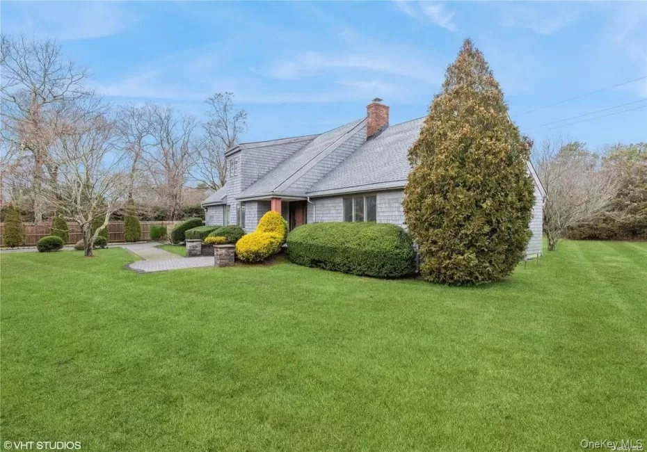 4 Box Tree Road, Southampton, NY, 3 Bedrooms Bedrooms, 9 Rooms Rooms,2 BathroomsBathrooms,Residential Lease,For Rent,Box Tree,0,1029328 4 Box Tree Road, Southampton, NY, 3 Bedrooms Bedrooms, 9 Rooms Rooms,2 BathroomsBathrooms,Residential Lease,For Rent,Box Tree,0,1029328