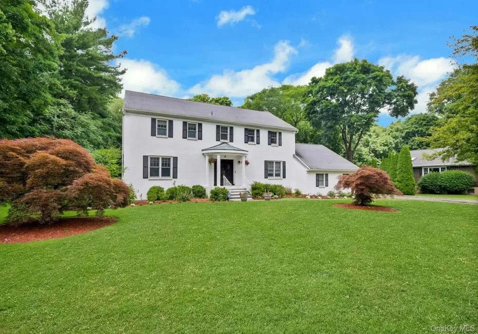 16 Hearthstone Circle, Greenburgh, NY, 4 Bedrooms Bedrooms, 10 Rooms Rooms,3 BathroomsBathrooms,Residential,For Rent,Hearthstone,0,1017727 16 Hearthstone Circle, Greenburgh, NY, 4 Bedrooms Bedrooms, 10 Rooms Rooms,3 BathroomsBathrooms,Residential,For Rent,Hearthstone,0,1017727