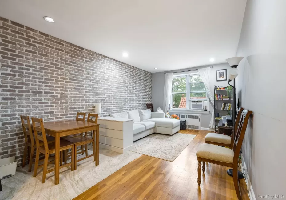 182-25 Wexford Terrace, New York, NY, 1 Bedroom Bedrooms, 3 Rooms Rooms,1 BathroomBathrooms,Residential,For Rent,Wexford,0,1028693 182-25 Wexford Terrace, New York, NY, 1 Bedroom Bedrooms, 3 Rooms Rooms,1 BathroomBathrooms,Residential,For Rent,Wexford,0,1028693
