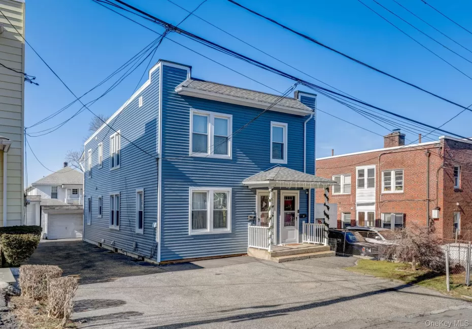 7 4th Street, White Plains, NY, 3 Bedrooms Bedrooms, 6 Rooms Rooms,1 BathroomBathrooms,Residential Lease,For Rent,4th,0,1029045 7 4th Street, White Plains, NY, 3 Bedrooms Bedrooms, 6 Rooms Rooms,1 BathroomBathrooms,Residential Lease,For Rent,4th,0,1029045