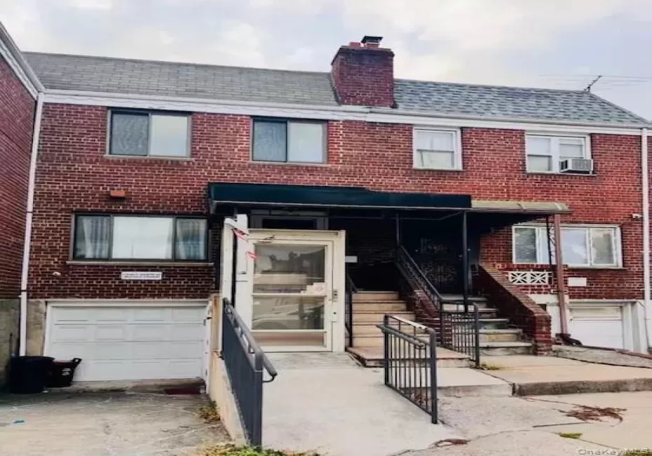 5834 main Street, New York, NY, 5 Bedrooms Bedrooms, 9 Rooms Rooms,3 BathroomsBathrooms,Residential,For Rent,main,0,1029632 5834 main Street, New York, NY, 5 Bedrooms Bedrooms, 9 Rooms Rooms,3 BathroomsBathrooms,Residential,For Rent,main,0,1029632