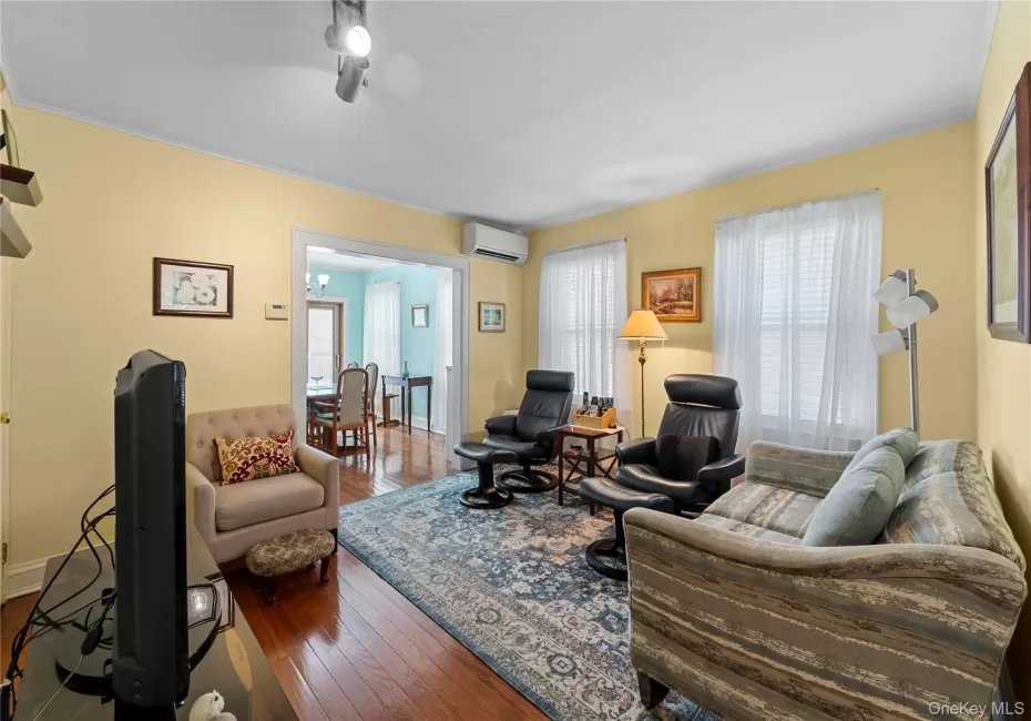 8819 Billings Street, New York, NY, 3 Bedrooms Bedrooms, 10 Rooms Rooms,2 BathroomsBathrooms,Residential,For Rent,Billings,0,1029654 8819 Billings Street, New York, NY, 3 Bedrooms Bedrooms, 10 Rooms Rooms,2 BathroomsBathrooms,Residential,For Rent,Billings,0,1029654