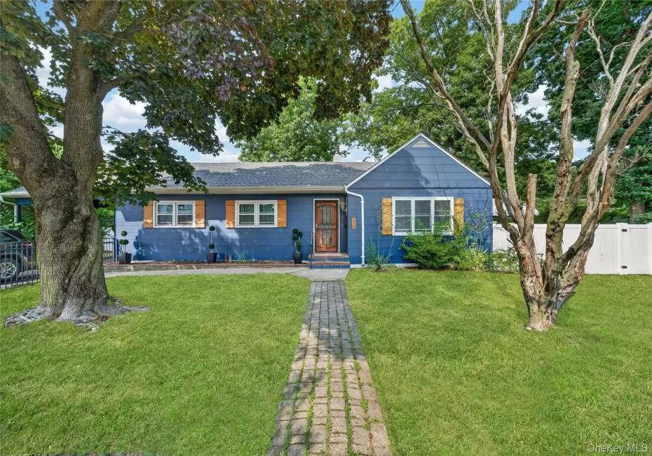 249 Bay Shore Road, Islip, NY, 3 Bedrooms Bedrooms, 7 Rooms Rooms,2 BathroomsBathrooms,Residential,For Rent,Bay Shore,0,1029489 249 Bay Shore Road, Islip, NY, 3 Bedrooms Bedrooms, 7 Rooms Rooms,2 BathroomsBathrooms,Residential,For Rent,Bay Shore,0,1029489