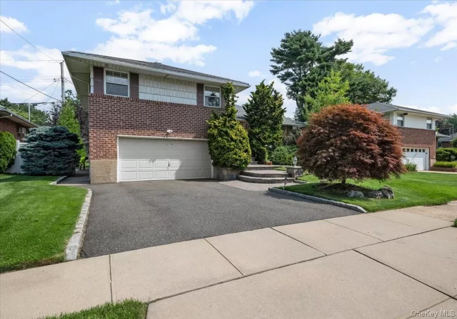 38 Birchwood Park Drive, Oyster Bay, NY, 3 Bedrooms Bedrooms, 7 Rooms Rooms,2 BathroomsBathrooms,Residential Lease,For Rent,Birchwood Park,0,1026671 38 Birchwood Park Drive, Oyster Bay, NY, 3 Bedrooms Bedrooms, 7 Rooms Rooms,2 BathroomsBathrooms,Residential Lease,For Rent,Birchwood Park,0,1026671