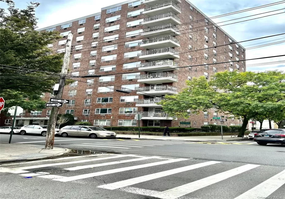 89-00 170 Street, New York, NY, 1 Bedroom Bedrooms, 3 Rooms Rooms,1 BathroomBathrooms,Residential,For Rent,170,0,1029565 89-00 170 Street, New York, NY, 1 Bedroom Bedrooms, 3 Rooms Rooms,1 BathroomBathrooms,Residential,For Rent,170,0,1029565