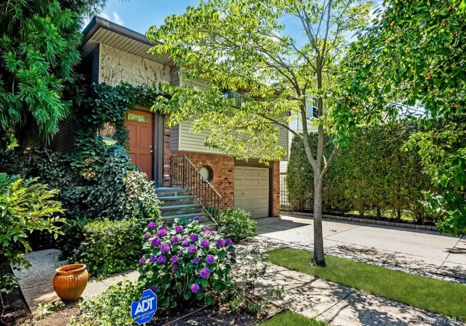 67 Cedar Place, Hempstead, NY, 4 Bedrooms Bedrooms, 9 Rooms Rooms,2 BathroomsBathrooms,Residential,For Rent,Cedar,0,1028614 67 Cedar Place, Hempstead, NY, 4 Bedrooms Bedrooms, 9 Rooms Rooms,2 BathroomsBathrooms,Residential,For Rent,Cedar,0,1028614