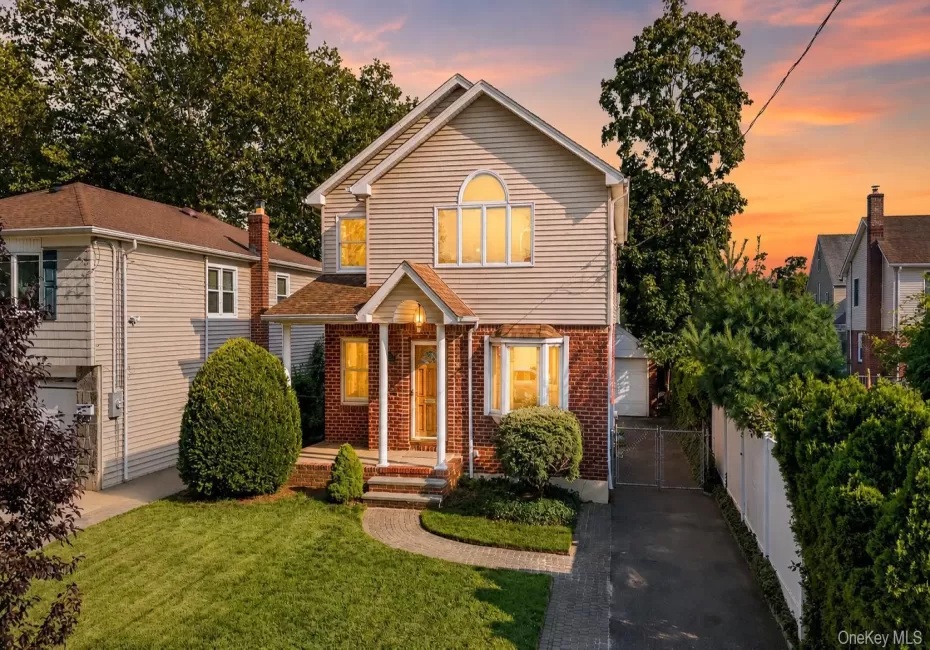 1602 Imperial Avenue, Hempstead, NY, 3 Bedrooms Bedrooms, 6 Rooms Rooms,2 BathroomsBathrooms,Residential,For Rent,Imperial,0,1028581 1602 Imperial Avenue, Hempstead, NY, 3 Bedrooms Bedrooms, 6 Rooms Rooms,2 BathroomsBathrooms,Residential,For Rent,Imperial,0,1028581