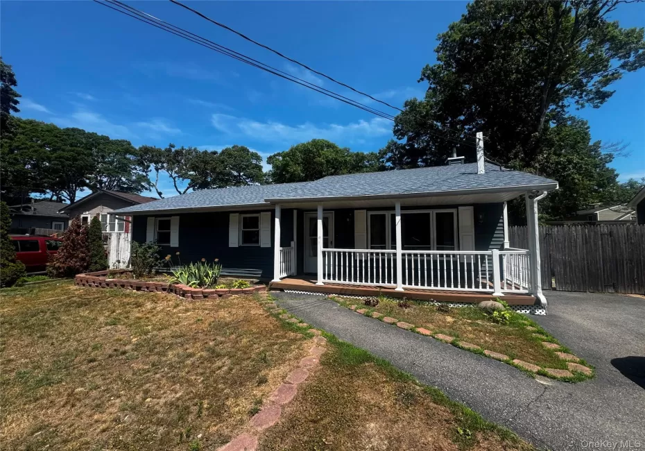 133 Shinnecock Avenue, Brookhaven, NY, 3 Bedrooms Bedrooms, 7 Rooms Rooms,1 BathroomBathrooms,Residential Lease,For Rent,Shinnecock,0,1029375 133 Shinnecock Avenue, Brookhaven, NY, 3 Bedrooms Bedrooms, 7 Rooms Rooms,1 BathroomBathrooms,Residential Lease,For Rent,Shinnecock,0,1029375