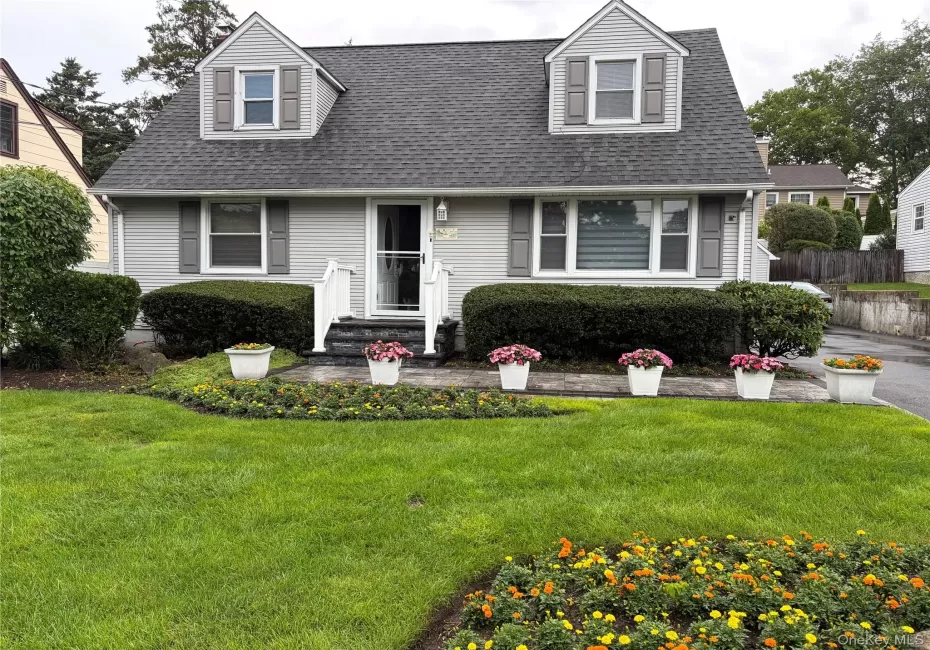 25 Long Street, Huntington, NY, 1 Bedroom Bedrooms, 3 Rooms Rooms,1 BathroomBathrooms,Residential Lease,For Rent,Long,0,1029718 25 Long Street, Huntington, NY, 1 Bedroom Bedrooms, 3 Rooms Rooms,1 BathroomBathrooms,Residential Lease,For Rent,Long,0,1029718