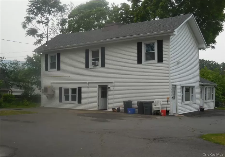 41 Willow Avenue, Cornwall, NY, 1 Bedroom Bedrooms, 2 Rooms Rooms,1 BathroomBathrooms,Residential Lease,For Rent,Willow,0,1029591 41 Willow Avenue, Cornwall, NY, 1 Bedroom Bedrooms, 2 Rooms Rooms,1 BathroomBathrooms,Residential Lease,For Rent,Willow,0,1029591