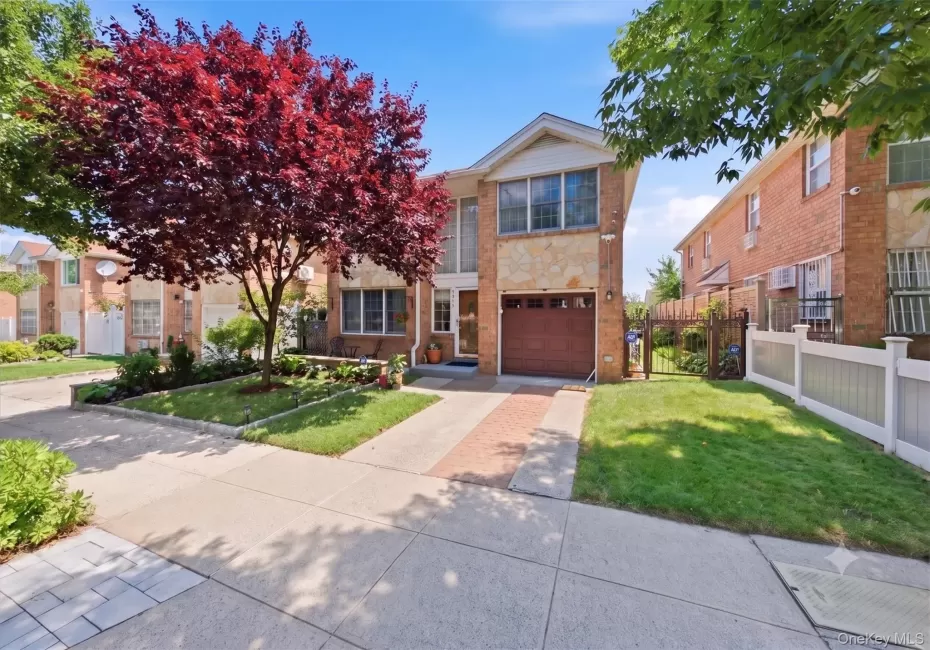 2410 Lodovick Avenue, New York, NY, 4 Bedrooms Bedrooms, 12 Rooms Rooms,3 BathroomsBathrooms,Residential,For Rent,Lodovick,0,1026991 2410 Lodovick Avenue, New York, NY, 4 Bedrooms Bedrooms, 12 Rooms Rooms,3 BathroomsBathrooms,Residential,For Rent,Lodovick,0,1026991