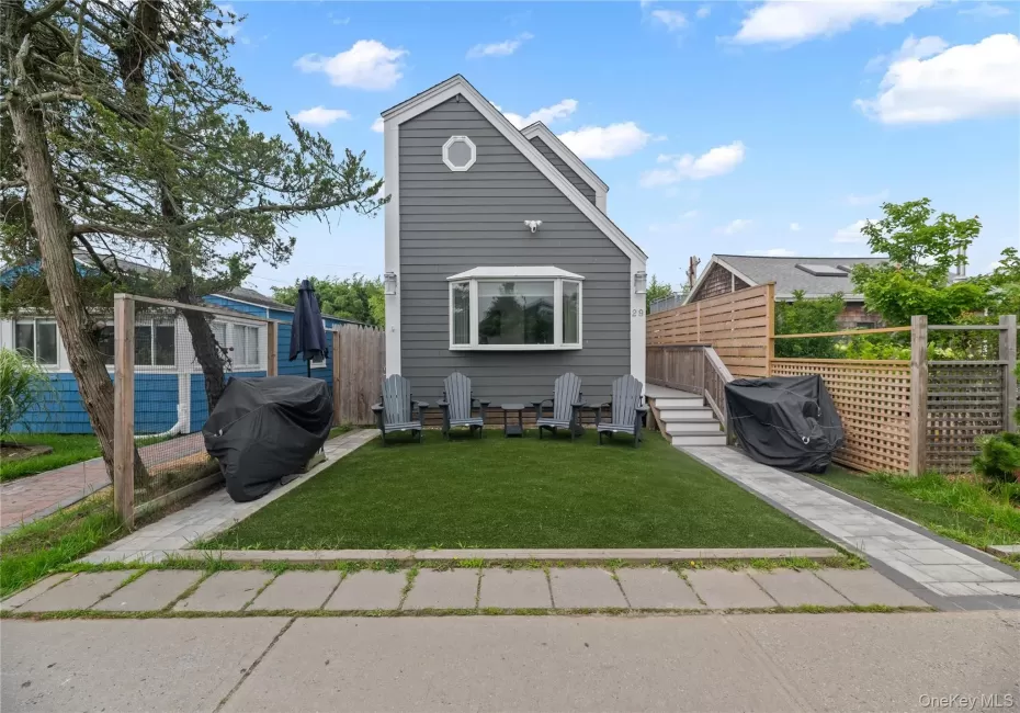 29 Bungalow Walk, Islip, NY, 3 Bedrooms Bedrooms, 7 Rooms Rooms,2 BathroomsBathrooms,Residential,For Rent,Bungalow,0,1028928 29 Bungalow Walk, Islip, NY, 3 Bedrooms Bedrooms, 7 Rooms Rooms,2 BathroomsBathrooms,Residential,For Rent,Bungalow,0,1028928