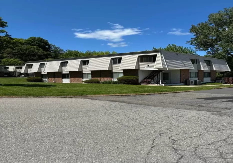 705 Cortland Drive, Newburgh (town), NY, 2 Bedrooms Bedrooms, 5 Rooms Rooms,1 BathroomBathrooms,Residential Lease,For Rent,Cortland,0,1029248 705 Cortland Drive, Newburgh (town), NY, 2 Bedrooms Bedrooms, 5 Rooms Rooms,1 BathroomBathrooms,Residential Lease,For Rent,Cortland,0,1029248