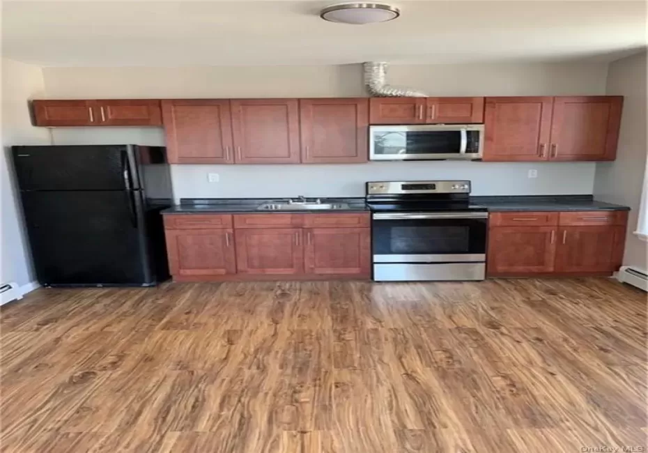 108 North Street, Middletown, NY, 1 Bedroom Bedrooms, 3 Rooms Rooms,1 BathroomBathrooms,Residential Lease,For Rent,North,0,1011023 108 North Street, Middletown, NY, 1 Bedroom Bedrooms, 3 Rooms Rooms,1 BathroomBathrooms,Residential Lease,For Rent,North,0,1011023