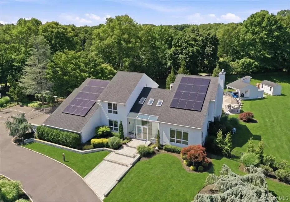5 Meadow Gate, Smithtown, NY, 5 Bedrooms Bedrooms, 11 Rooms Rooms,4 BathroomsBathrooms,Residential,For Rent,Meadow Gate,0,1027926 5 Meadow Gate, Smithtown, NY, 5 Bedrooms Bedrooms, 11 Rooms Rooms,4 BathroomsBathrooms,Residential,For Rent,Meadow Gate,0,1027926