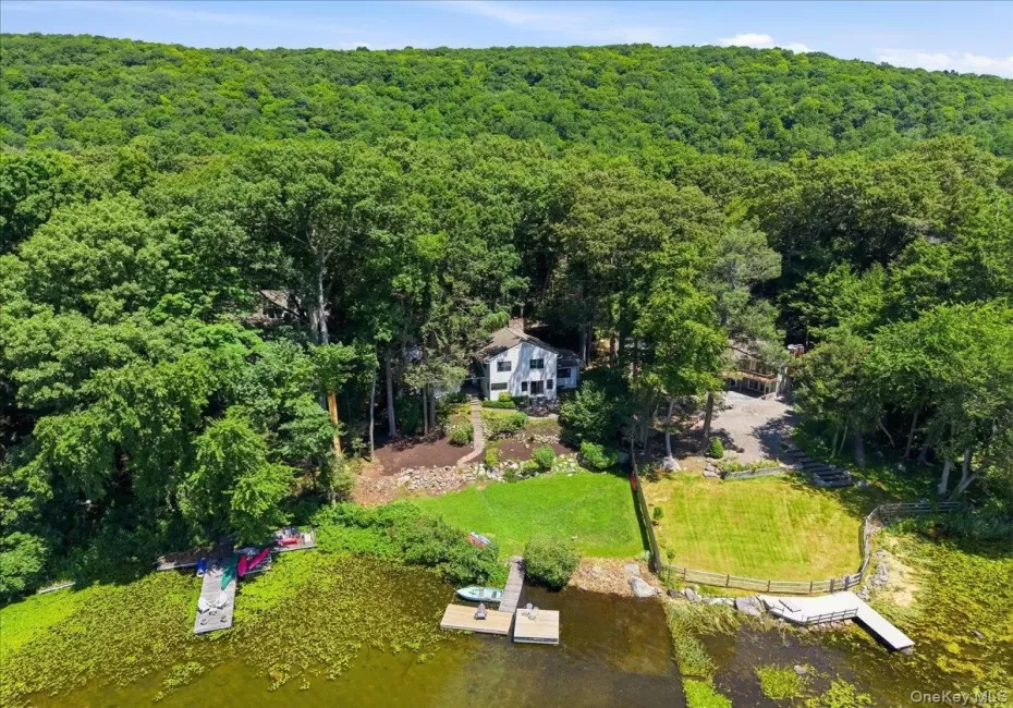 56 Twin Lakes Road, Lewisboro, NY, 3 Bedrooms Bedrooms, 8 Rooms Rooms,3 BathroomsBathrooms,Residential,For Rent,Twin Lakes,0,1025934 56 Twin Lakes Road, Lewisboro, NY, 3 Bedrooms Bedrooms, 8 Rooms Rooms,3 BathroomsBathrooms,Residential,For Rent,Twin Lakes,0,1025934