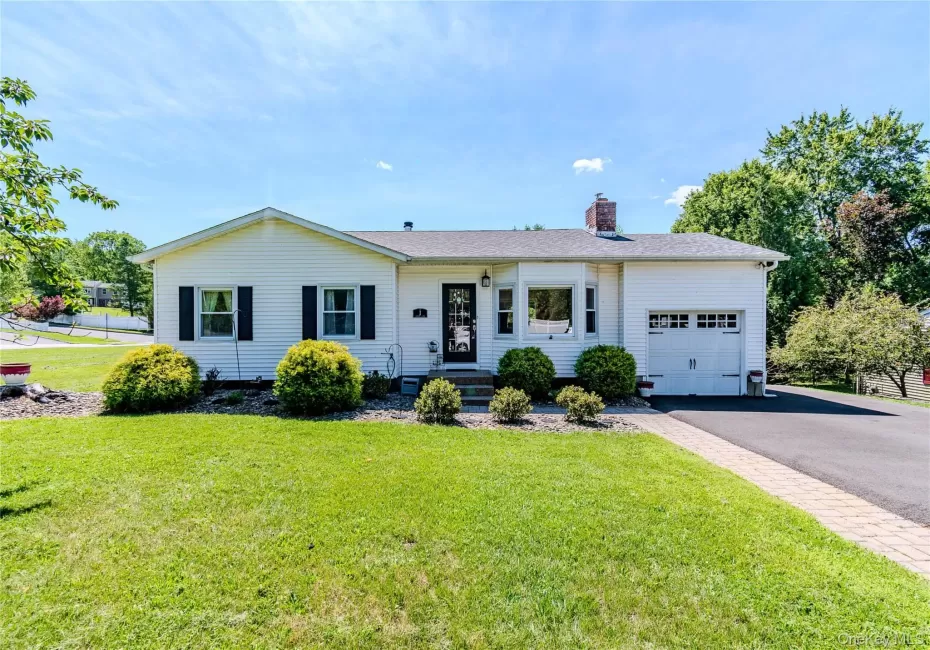 1 Patriot Lane, Blooming Grove, NY, 3 Bedrooms Bedrooms, 8 Rooms Rooms,2 BathroomsBathrooms,Residential,For Rent,Patriot,0,1028815 1 Patriot Lane, Blooming Grove, NY, 3 Bedrooms Bedrooms, 8 Rooms Rooms,2 BathroomsBathrooms,Residential,For Rent,Patriot,0,1028815