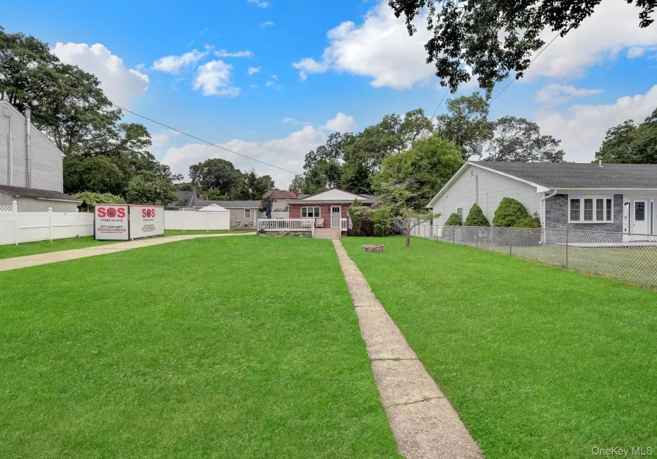 629 East Drive, Babylon, NY, 3 Bedrooms Bedrooms, 6 Rooms Rooms,1 BathroomBathrooms,Residential,For Rent,East,0,1029193 629 East Drive, Babylon, NY, 3 Bedrooms Bedrooms, 6 Rooms Rooms,1 BathroomBathrooms,Residential,For Rent,East,0,1029193