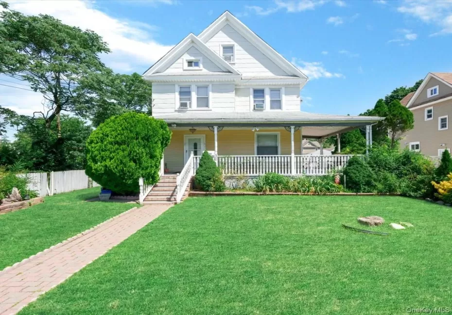36 Russell Place, Hempstead, NY, 7 Bedrooms Bedrooms, 10 Rooms Rooms,3 BathroomsBathrooms,Residential,For Rent,Russell,0,1028410 36 Russell Place, Hempstead, NY, 7 Bedrooms Bedrooms, 10 Rooms Rooms,3 BathroomsBathrooms,Residential,For Rent,Russell,0,1028410