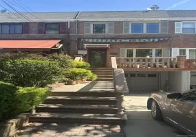 22705 141st Avenue, New York, NY, 3 Bedrooms Bedrooms, 7 Rooms Rooms,2 BathroomsBathrooms,Residential,For Rent,141st,0,1029426 22705 141st Avenue, New York, NY, 3 Bedrooms Bedrooms, 7 Rooms Rooms,2 BathroomsBathrooms,Residential,For Rent,141st,0,1029426
