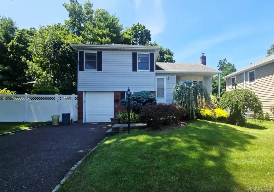 27 Humphrey Drive, Oyster Bay, NY, 4 Bedrooms Bedrooms, 9 Rooms Rooms,2 BathroomsBathrooms,Residential,For Rent,Humphrey,0,1029538 27 Humphrey Drive, Oyster Bay, NY, 4 Bedrooms Bedrooms, 9 Rooms Rooms,2 BathroomsBathrooms,Residential,For Rent,Humphrey,0,1029538