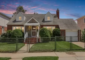 560 6th Street, North Hempstead, NY, 5 Bedrooms Bedrooms, 7 Rooms Rooms,2 BathroomsBathrooms,Residential,For Rent,6th,0,1029807 560 6th Street, North Hempstead, NY, 5 Bedrooms Bedrooms, 7 Rooms Rooms,2 BathroomsBathrooms,Residential,For Rent,6th,0,1029807
