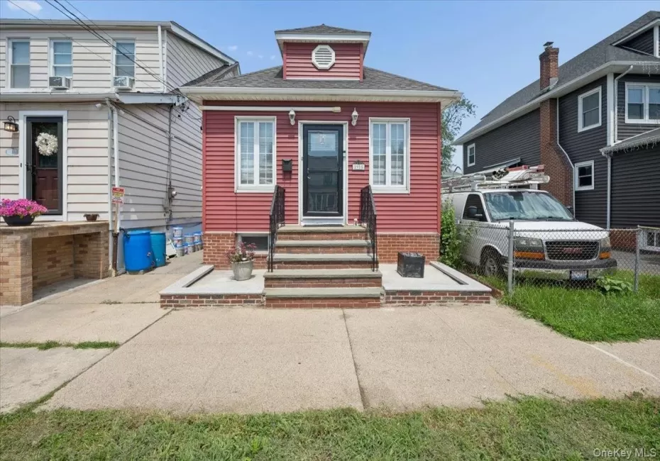 2915 Sommer Place, New York, NY, 2 Bedrooms Bedrooms, 5 Rooms Rooms,2 BathroomsBathrooms,Residential,For Rent,Sommer,0,1024628 2915 Sommer Place, New York, NY, 2 Bedrooms Bedrooms, 5 Rooms Rooms,2 BathroomsBathrooms,Residential,For Rent,Sommer,0,1024628
