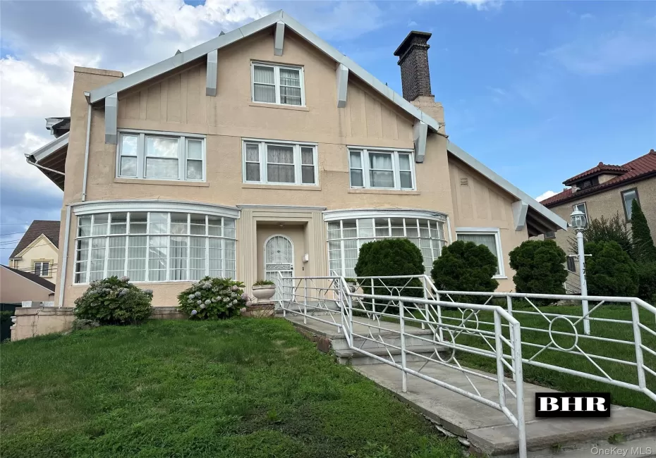 171 Girard Street, New York, NY, 7 Bedrooms Bedrooms, 15 Rooms Rooms,5 BathroomsBathrooms,Residential,For Rent,Girard,0,1029993 171 Girard Street, New York, NY, 7 Bedrooms Bedrooms, 15 Rooms Rooms,5 BathroomsBathrooms,Residential,For Rent,Girard,0,1029993