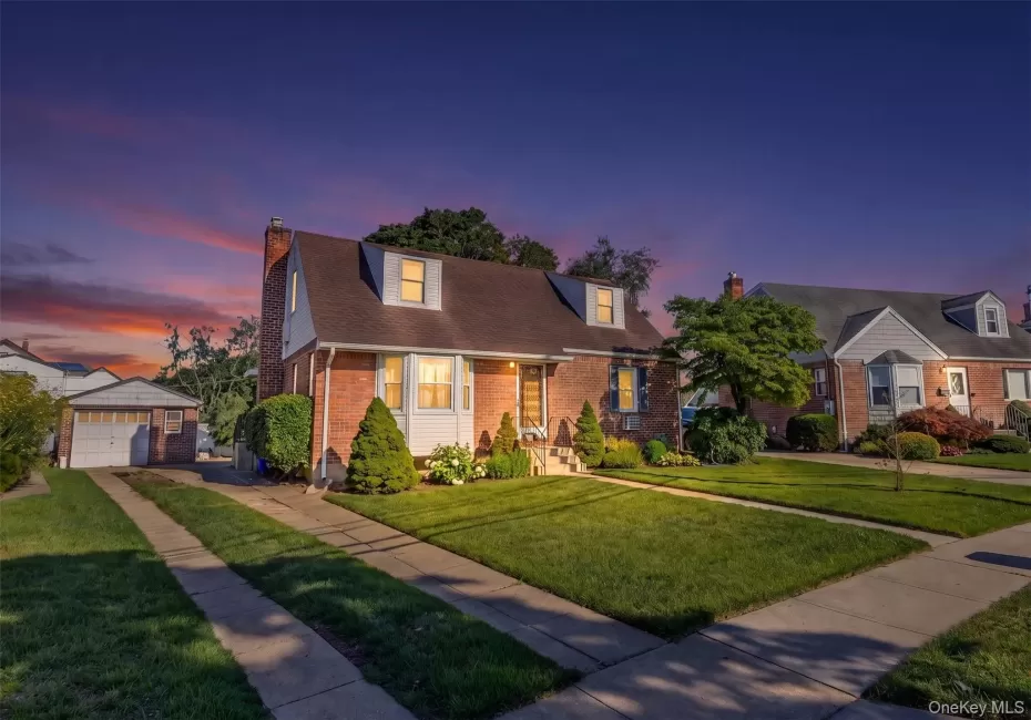 6 Grenville Court, Hempstead, NY, 4 Bedrooms Bedrooms, 7 Rooms Rooms,2 BathroomsBathrooms,Residential,For Rent,Grenville,0,1029421 6 Grenville Court, Hempstead, NY, 4 Bedrooms Bedrooms, 7 Rooms Rooms,2 BathroomsBathrooms,Residential,For Rent,Grenville,0,1029421