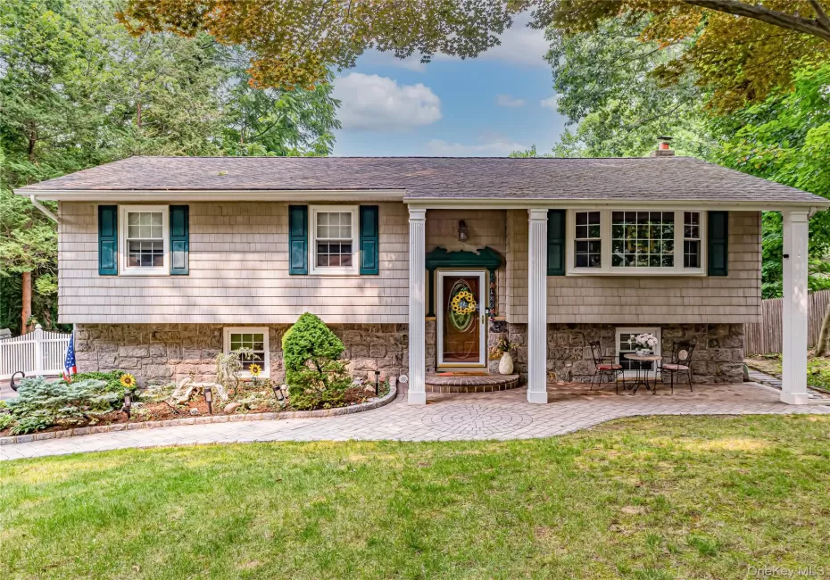 41 Oak Street, Smithtown, NY, 4 Bedrooms Bedrooms, 9 Rooms Rooms,2 BathroomsBathrooms,Residential,For Rent,Oak,0,1028706 41 Oak Street, Smithtown, NY, 4 Bedrooms Bedrooms, 9 Rooms Rooms,2 BathroomsBathrooms,Residential,For Rent,Oak,0,1028706