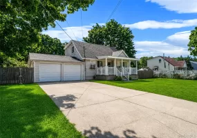 1641 3rd Avenue, Islip, NY, 5 Bedrooms Bedrooms, 9 Rooms Rooms,4 BathroomsBathrooms,Residential,For Rent,3rd,0,1029811 1641 3rd Avenue, Islip, NY, 5 Bedrooms Bedrooms, 9 Rooms Rooms,4 BathroomsBathrooms,Residential,For Rent,3rd,0,1029811