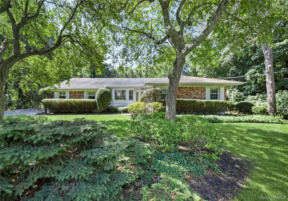 315 Laurel Lane, Oyster Bay, NY, 4 Bedrooms Bedrooms, 8 Rooms Rooms,2 BathroomsBathrooms,Residential,For Rent,Laurel,0,1020332 315 Laurel Lane, Oyster Bay, NY, 4 Bedrooms Bedrooms, 8 Rooms Rooms,2 BathroomsBathrooms,Residential,For Rent,Laurel,0,1020332