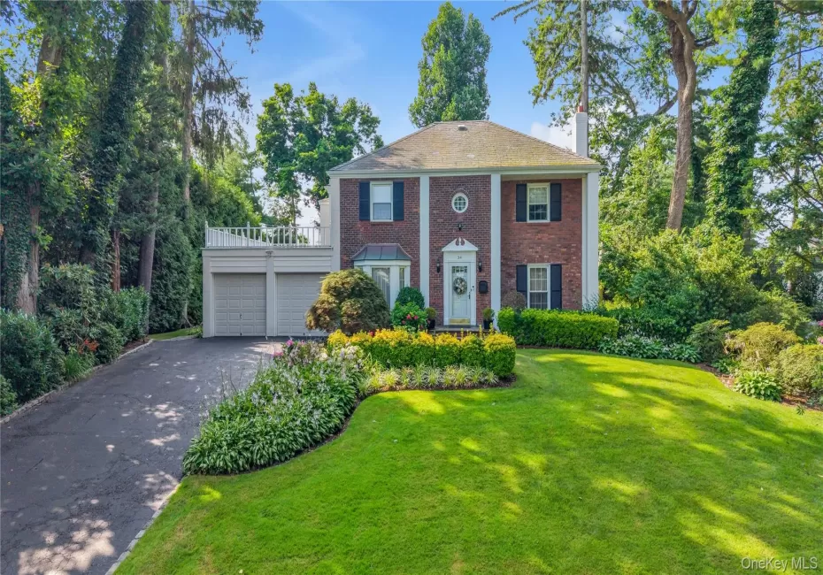 34 Soundview Crest, North Hempstead, NY, 4 Bedrooms Bedrooms, 7 Rooms Rooms,3 BathroomsBathrooms,Residential,For Rent,Soundview,0,1029938 34 Soundview Crest, North Hempstead, NY, 4 Bedrooms Bedrooms, 7 Rooms Rooms,3 BathroomsBathrooms,Residential,For Rent,Soundview,0,1029938