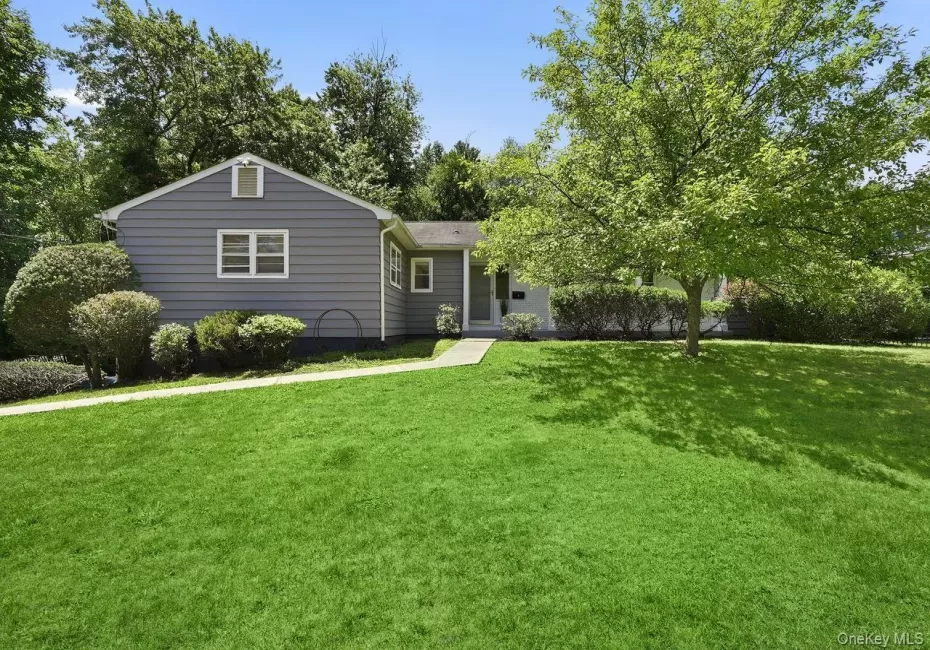5 Deer Meadow Drive, Clarkstown, NY, 4 Bedrooms Bedrooms, 10 Rooms Rooms,2 BathroomsBathrooms,Residential,For Rent,Deer Meadow,0,1026080 5 Deer Meadow Drive, Clarkstown, NY, 4 Bedrooms Bedrooms, 10 Rooms Rooms,2 BathroomsBathrooms,Residential,For Rent,Deer Meadow,0,1026080