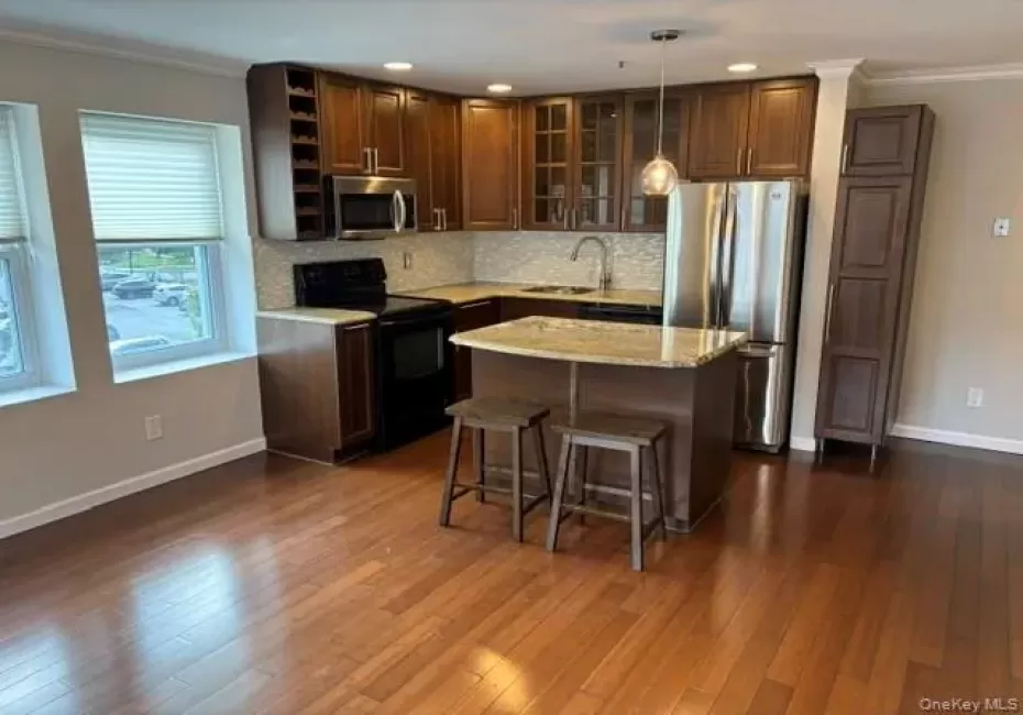 202 Main Street, Brookhaven, NY, 1 Bedroom Bedrooms, 3 Rooms Rooms,1 BathroomBathrooms,Residential Lease,For Rent,Main,0,1029981 202 Main Street, Brookhaven, NY, 1 Bedroom Bedrooms, 3 Rooms Rooms,1 BathroomBathrooms,Residential Lease,For Rent,Main,0,1029981