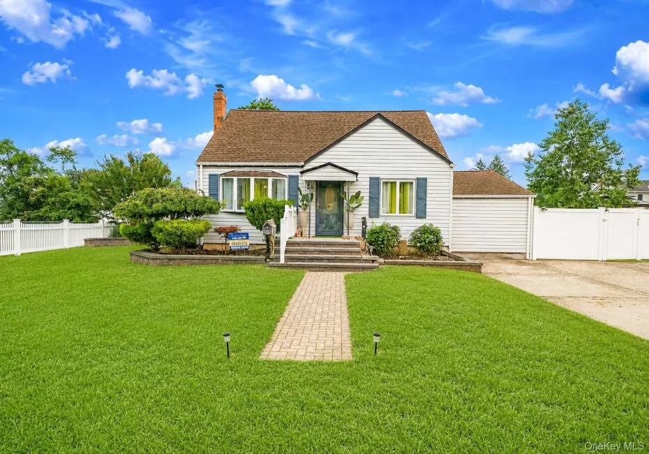 341 12th Street, West Babylon, NY, 3 Bedrooms Bedrooms, 8 Rooms Rooms,2 BathroomsBathrooms,Residential,For Rent,12th,0,1029953 341 12th Street, West Babylon, NY, 3 Bedrooms Bedrooms, 8 Rooms Rooms,2 BathroomsBathrooms,Residential,For Rent,12th,0,1029953